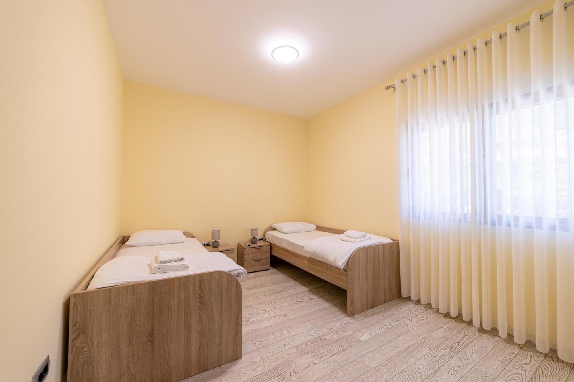 קוטור Green Bay Apartments Morinj מראה חיצוני תמונה