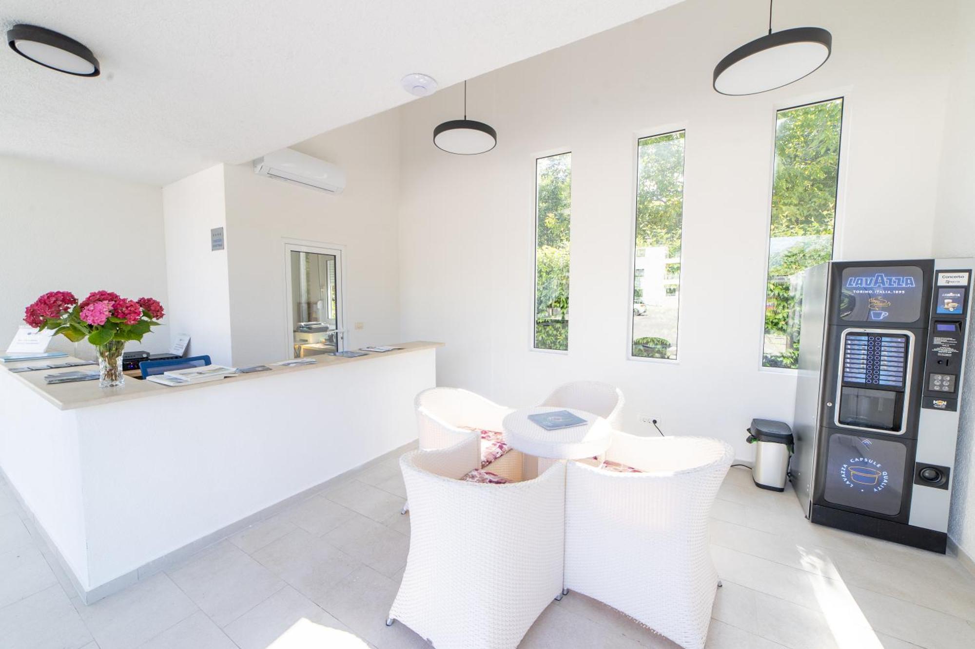 קוטור Green Bay Apartments Morinj מראה חיצוני תמונה