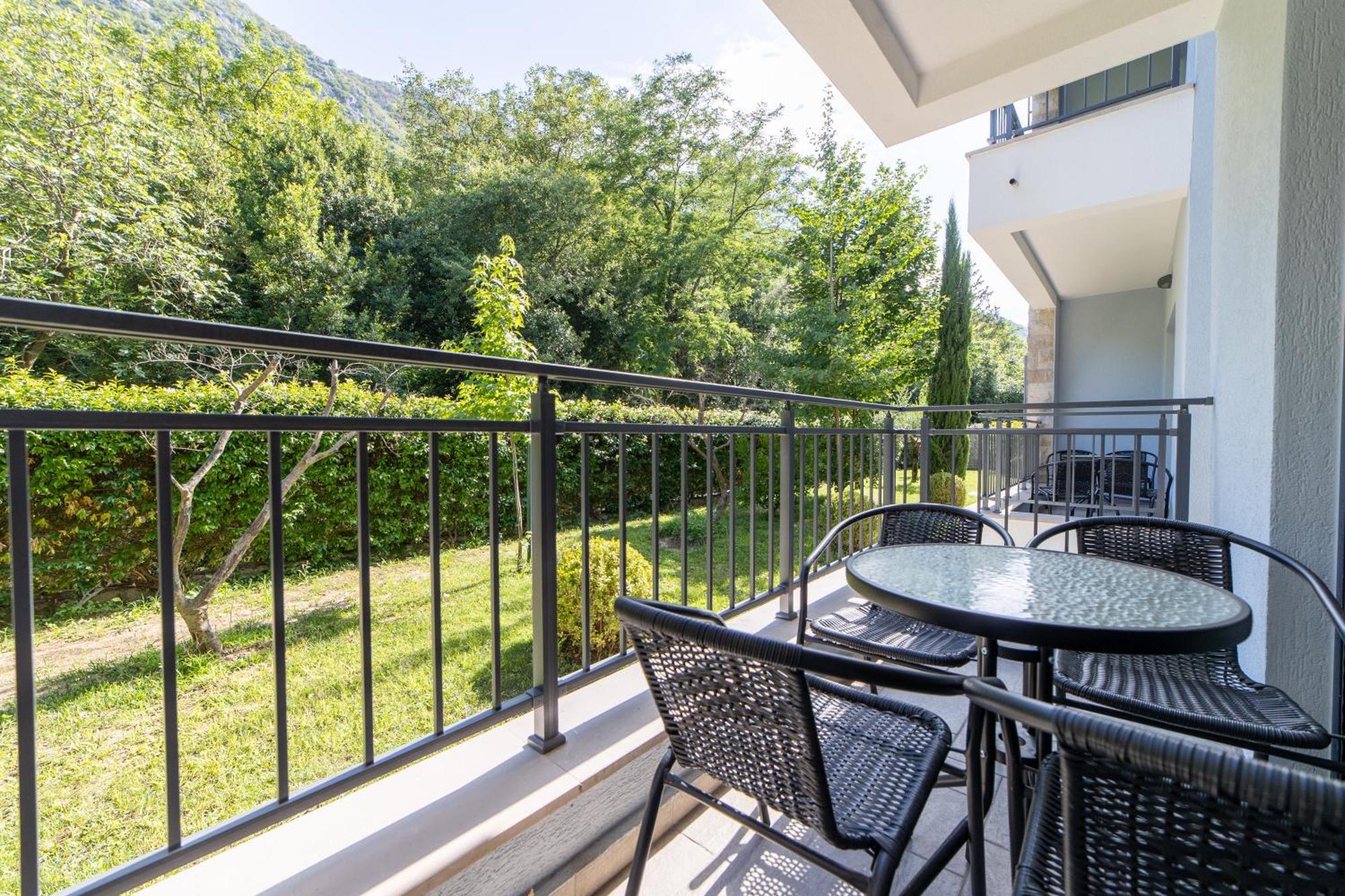 קוטור Green Bay Apartments Morinj מראה חיצוני תמונה