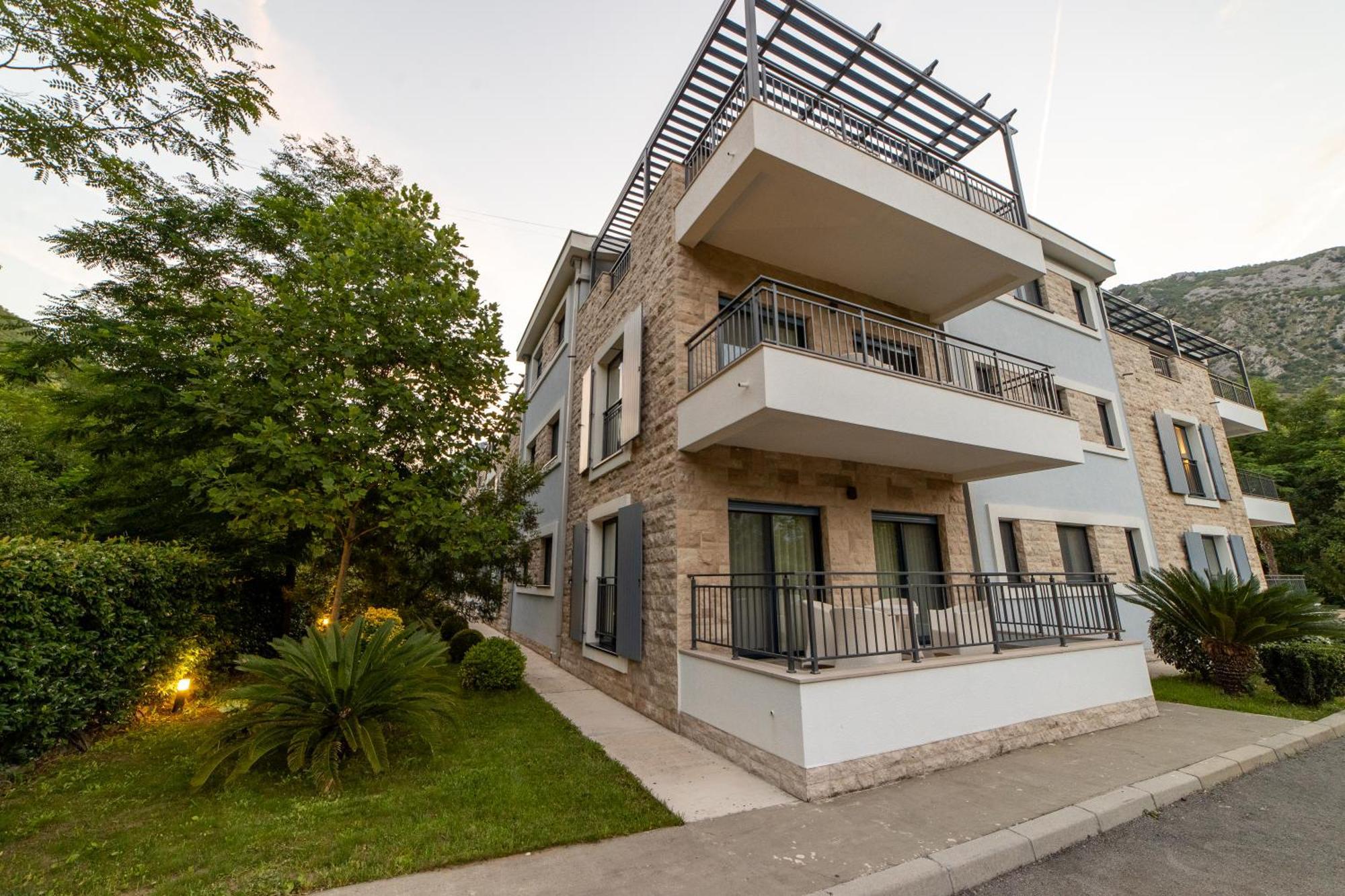 קוטור Green Bay Apartments Morinj מראה חיצוני תמונה